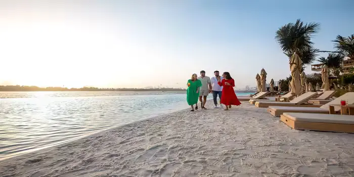 Best beaches in Dubai showing public and free beaches like JBR Beach, Kite Beach and Sunset Beach along the Arabian Gulf